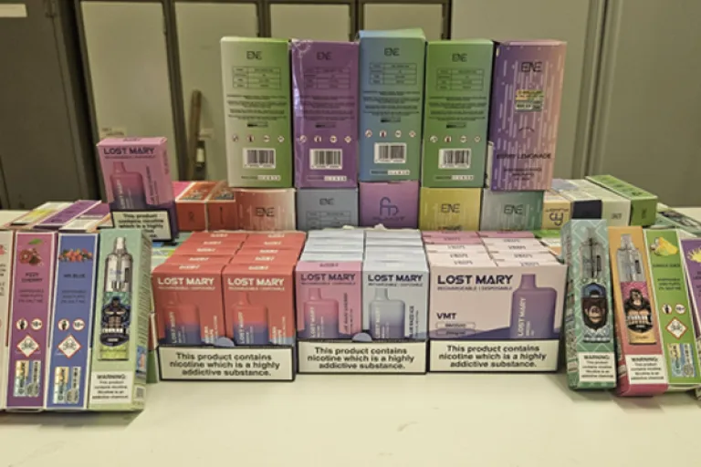 Vapes