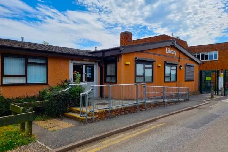 Entrance to Cox Green library