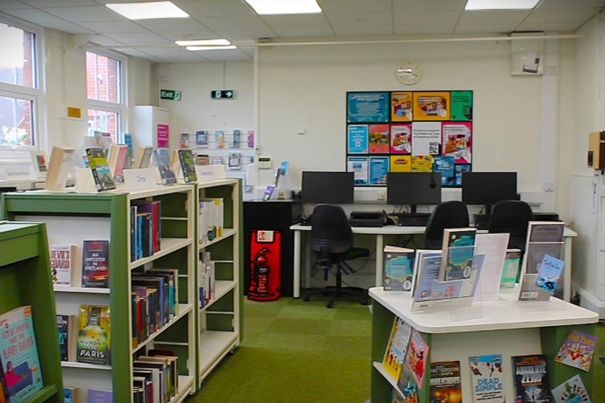 Sunninghill Library: Computer area