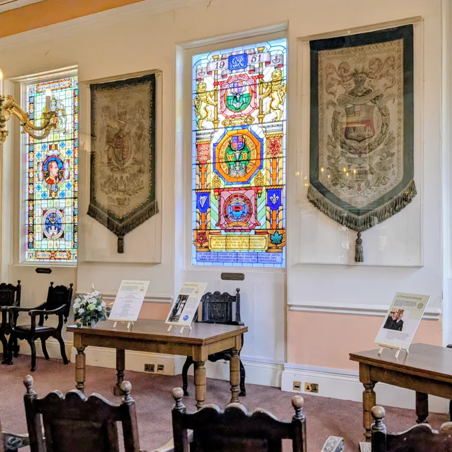 Ascot Room in Windsor Guildhall Museum